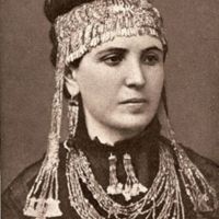 Sophia_schliemann_treasure.jpg